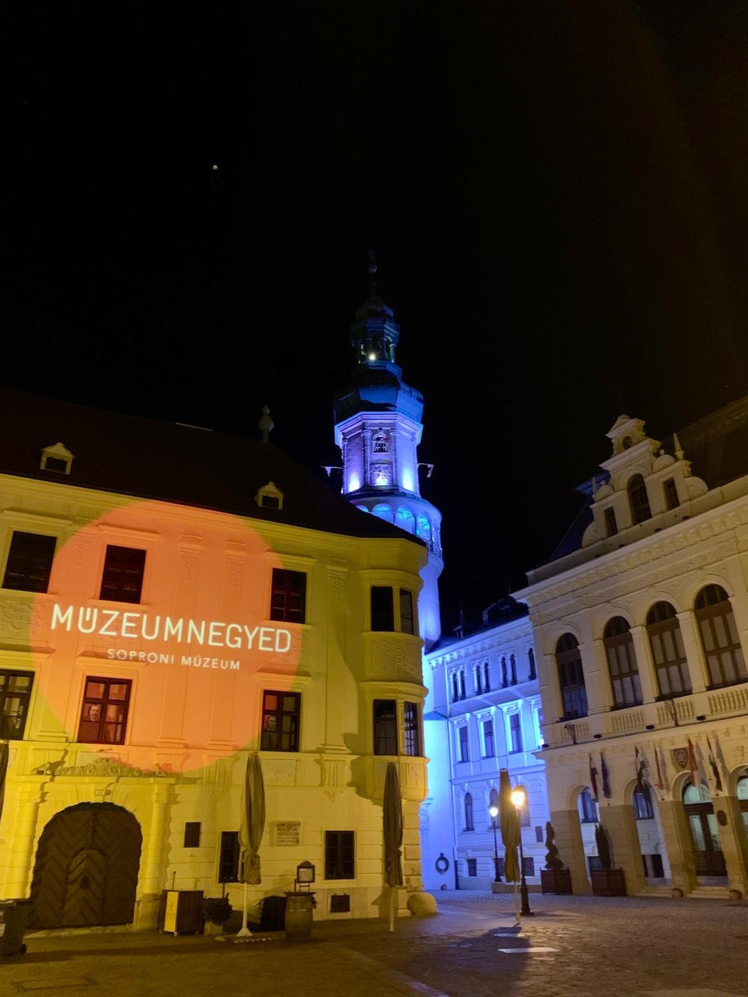 Appartamento Nuovo Casa Sopron Esterno foto